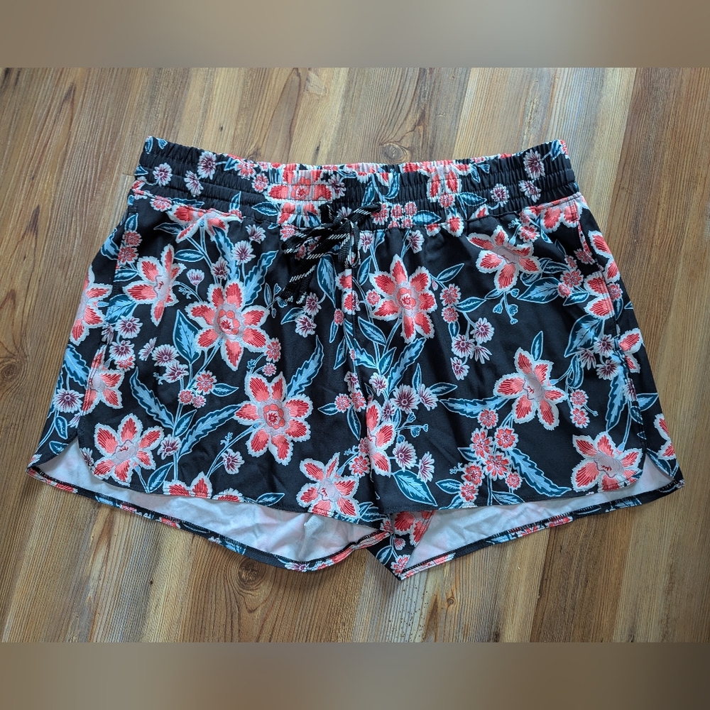 Old Navy Floral Women's Board Shorts - Black and Pink XL